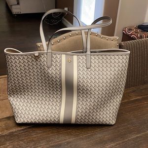 Tory Burch T zag tote for sale!